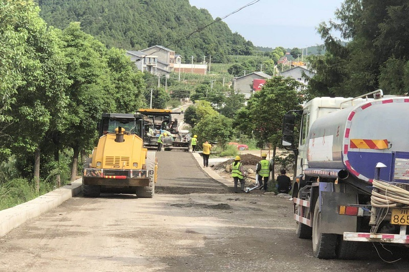 路橋集團(tuán)搶晴天、戰(zhàn)雨天、斗夜間  全力以赴推進(jìn)國道347項目建設(shè)